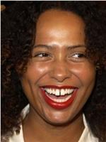 Lisa Nicole Carson